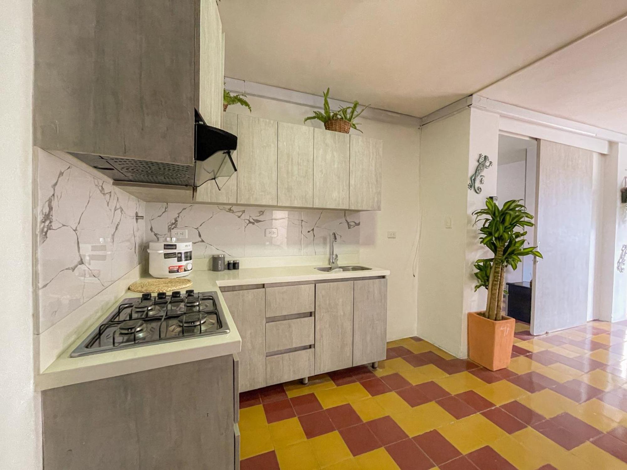 Casa Encanto, Apartamento - Habitaciones, Laureles-America Medellín Eksteriør billede