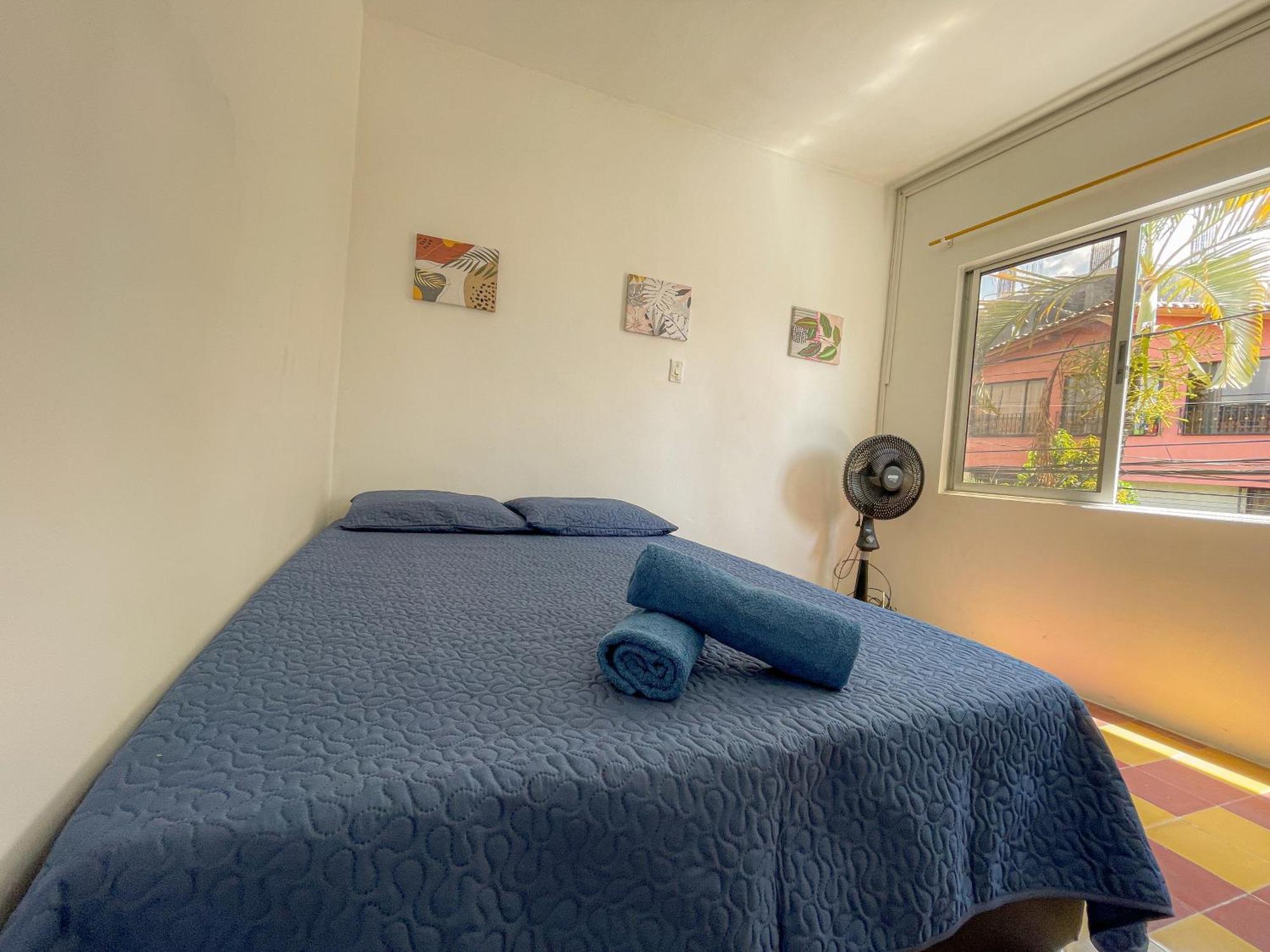 Casa Encanto, Apartamento - Habitaciones, Laureles-America Medellín Eksteriør billede